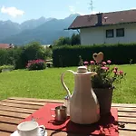 Gaestehaus Zunterer * Wallgau