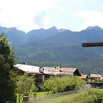 Gaestehaus Zunterer Kro *