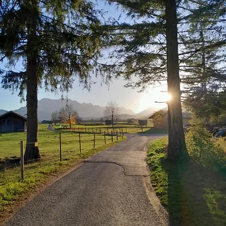 Fogadó Gaestehaus Zunterer *